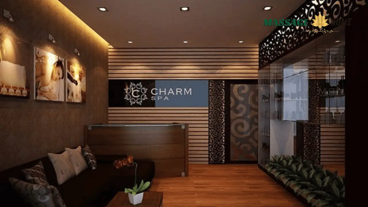 Charm Spa sở hữu đội ngũ chuyên nghiệp khi massage dưỡng sinh cho khách hàng
