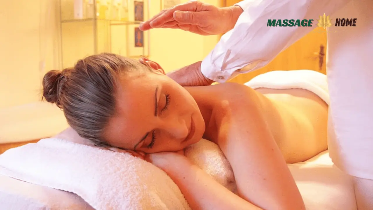 Không gian ấm cúng và dịch vụ massage body trị liệu chuyên nghiệp